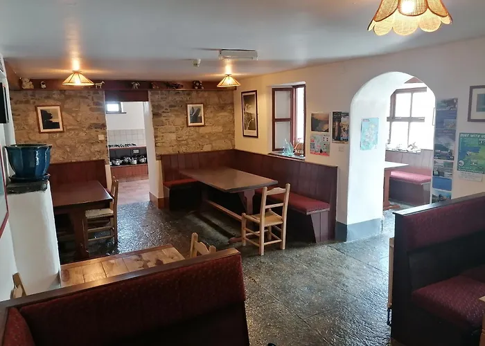Aille River Tourist Hostel Glamping Doolin